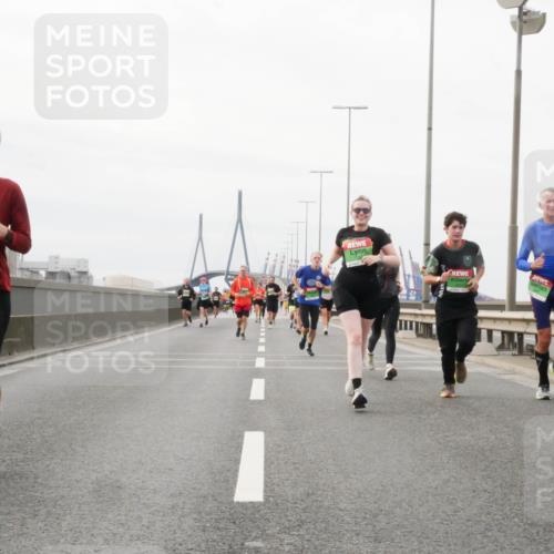 03.10.2025 - Köhlbrandbrückenlauf Matties Gatica Varas http://msf.ph/oto/9188760 03.10.2025 15:55:30 Position 3 8144 meine-sportfotos.de