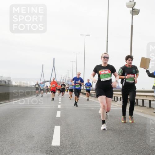 03.10.2025 - Köhlbrandbrückenlauf Matties Gatica Varas http://msf.ph/oto/9188764 03.10.2025 15:55:31 Position 3 7358 meine-sportfotos.de