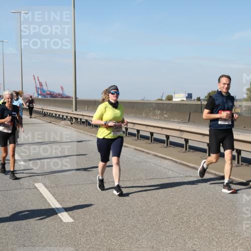 03.10.2025 - Köhlbrandbrückenlauf Yannick Fuchs http://msf.ph/oto/9188765 03.10.2025 12:08:09 Position 3  meine-sportfotos.de