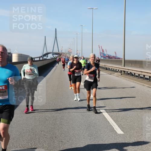 03.10.2025 - Köhlbrandbrückenlauf Yannick Fuchs http://msf.ph/oto/9188774 03.10.2025 12:08:09 Position 3 5133, 4985 meine-sportfotos.de