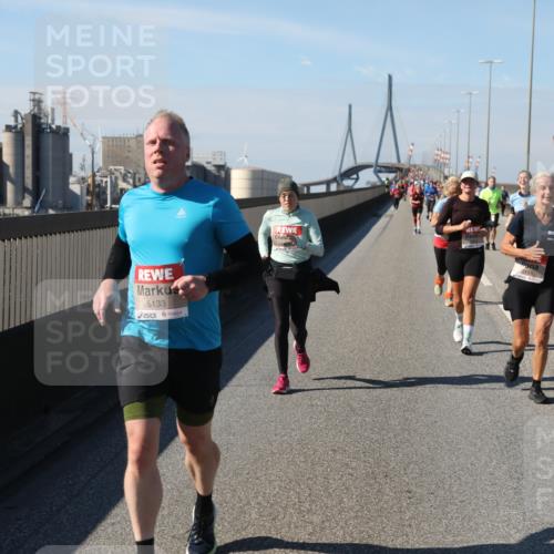 03.10.2025 - Köhlbrandbrückenlauf Yannick Fuchs http://msf.ph/oto/9188777 03.10.2025 12:08:10 Position 3 5133, 5155 meine-sportfotos.de