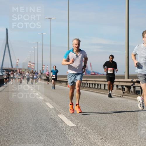 03.10.2025 - Köhlbrandbrückenlauf Yannick Fuchs http://msf.ph/oto/9188779 03.10.2025 11:48:04 Position 3  meine-sportfotos.de
