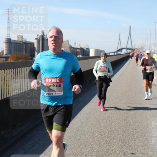 03.10.2025 - Köhlbrandbrückenlauf Yannick Fuchs http://msf.ph/oto/9188785 03.10.2025 12:08:10 Position 3 5133, 5155 meine-sportfotos.de