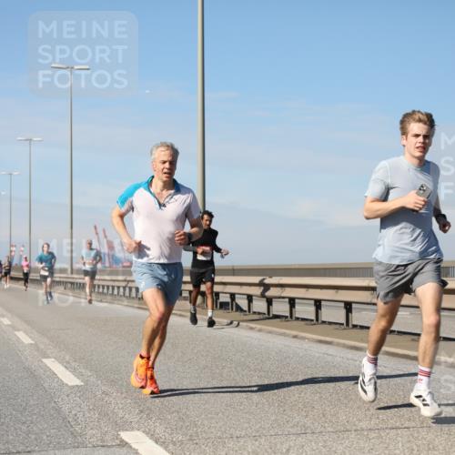 03.10.2025 - Köhlbrandbrückenlauf Yannick Fuchs http://msf.ph/oto/9188790 03.10.2025 11:48:05 Position 3  meine-sportfotos.de