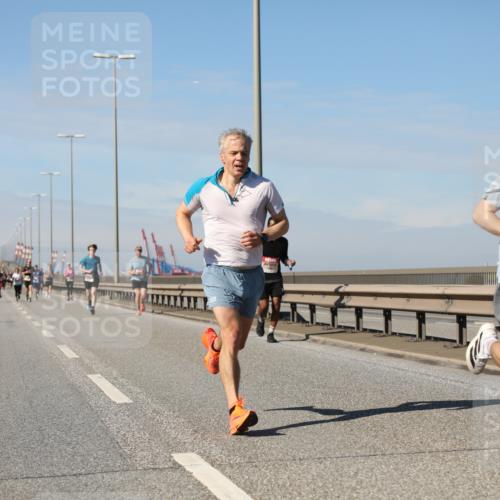 03.10.2025 - Köhlbrandbrückenlauf Yannick Fuchs http://msf.ph/oto/9188792 03.10.2025 11:48:05 Position 3  meine-sportfotos.de