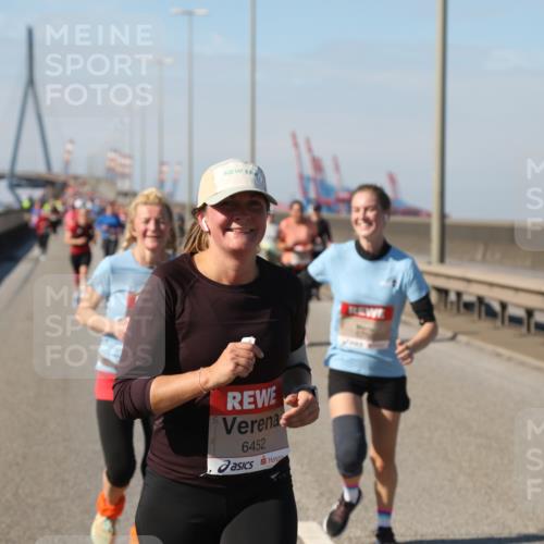03.10.2025 - Köhlbrandbrückenlauf Yannick Fuchs http://msf.ph/oto/9188817 03.10.2025 12:08:12 Position 3 6452 meine-sportfotos.de