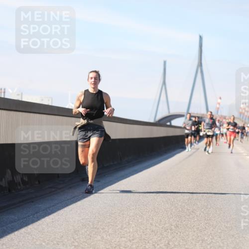 03.10.2025 - Köhlbrandbrückenlauf Yannick Fuchs http://msf.ph/oto/9188821 03.10.2025 11:48:10 Position 3  meine-sportfotos.de