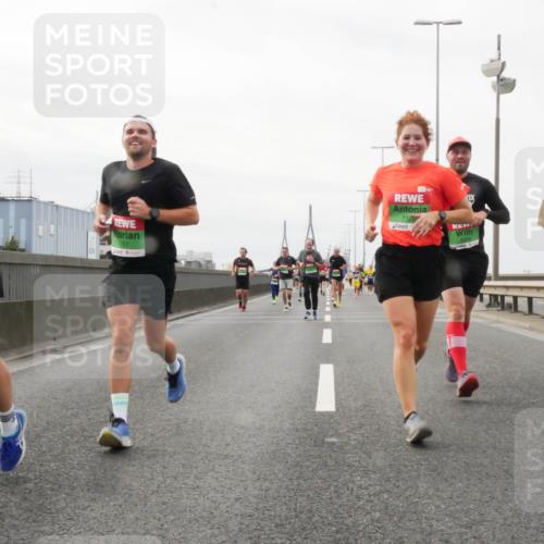 03.10.2025 - Köhlbrandbrückenlauf Matties Gatica Varas http://msf.ph/oto/9188823 03.10.2025 15:55:47 Position 3 7757, 7122 meine-sportfotos.de