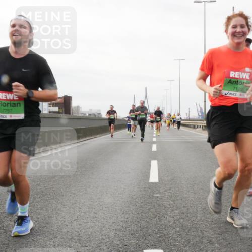03.10.2025 - Köhlbrandbrückenlauf Matties Gatica Varas http://msf.ph/oto/9188825 03.10.2025 15:55:47 Position 3 7757, 7122 meine-sportfotos.de