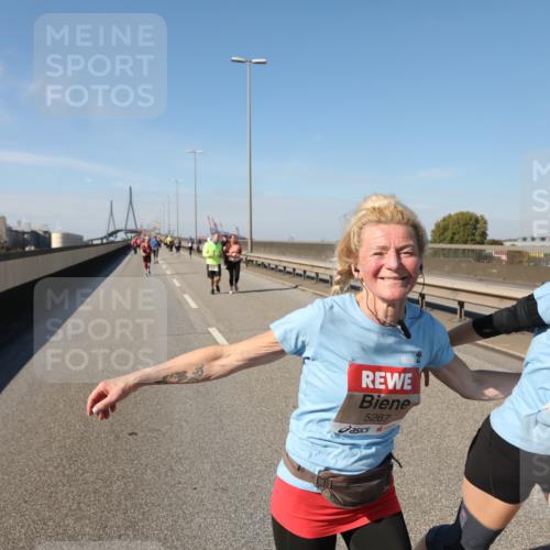 03.10.2025 - Köhlbrandbrückenlauf Yannick Fuchs http://msf.ph/oto/9188868 03.10.2025 12:08:15 Position 3 5267, 6736 meine-sportfotos.de