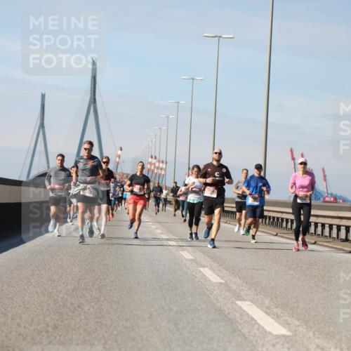 03.10.2025 - Köhlbrandbrückenlauf Yannick Fuchs http://msf.ph/oto/9188877 03.10.2025 11:48:15 Position 3  meine-sportfotos.de