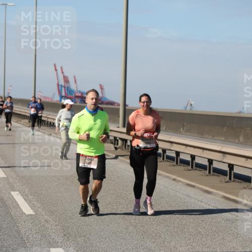 03.10.2025 - Köhlbrandbrückenlauf Yannick Fuchs http://msf.ph/oto/9188888 03.10.2025 12:08:17 Position 3 6287 meine-sportfotos.de