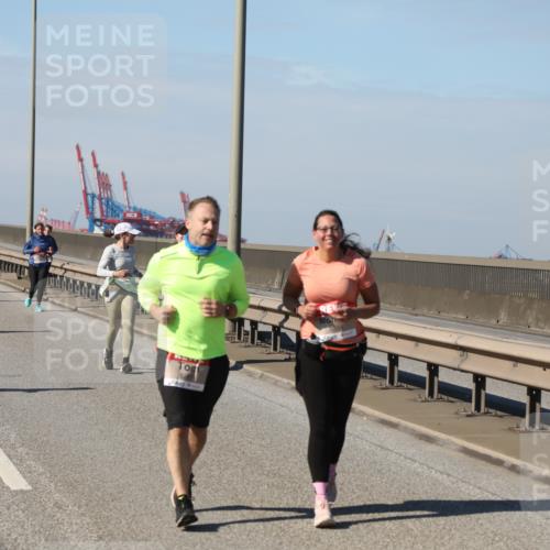 03.10.2025 - Köhlbrandbrückenlauf Yannick Fuchs http://msf.ph/oto/9188900 03.10.2025 12:08:17 Position 3  meine-sportfotos.de