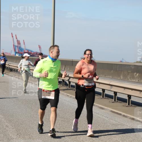 03.10.2025 - Köhlbrandbrückenlauf Yannick Fuchs http://msf.ph/oto/9188907 03.10.2025 12:08:17 Position 3 6287, 5354, 8505 meine-sportfotos.de