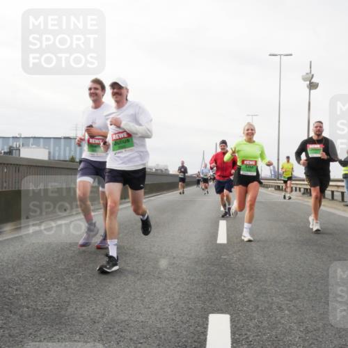 03.10.2025 - Köhlbrandbrückenlauf Matties Gatica Varas http://msf.ph/oto/9188908 03.10.2025 15:56:04 Position 3 8950 meine-sportfotos.de