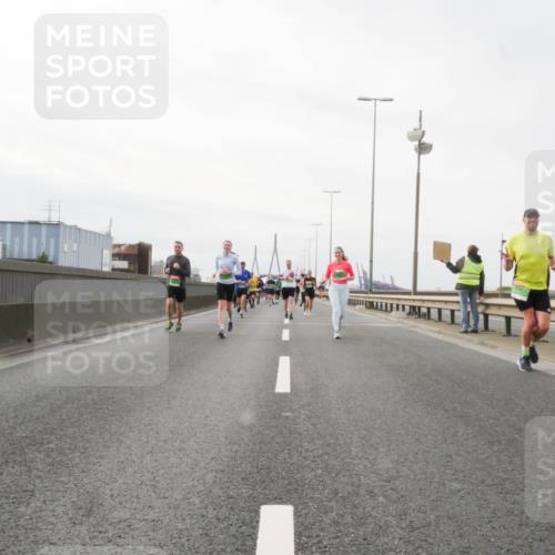 03.10.2025 - Köhlbrandbrückenlauf Matties Gatica Varas http://msf.ph/oto/9188922 03.10.2025 15:56:07 Position 3  meine-sportfotos.de