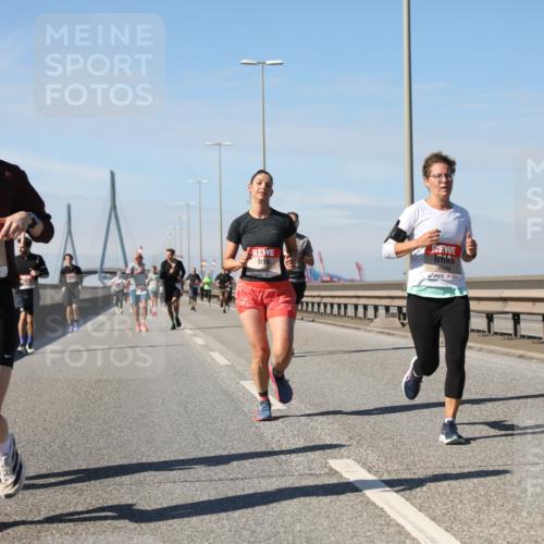 03.10.2025 - Köhlbrandbrückenlauf Yannick Fuchs http://msf.ph/oto/9188946 03.10.2025 11:48:22 Position 3 4490, 4496, 5969 meine-sportfotos.de