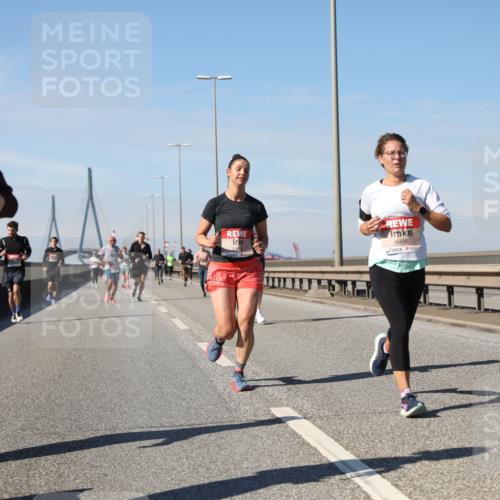 03.10.2025 - Köhlbrandbrückenlauf Yannick Fuchs http://msf.ph/oto/9188950 03.10.2025 11:48:22 Position 3 4490, 615, 4496, 5969 meine-sportfotos.de