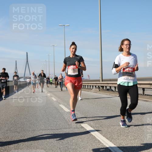 03.10.2025 - Köhlbrandbrückenlauf Yannick Fuchs http://msf.ph/oto/9188953 03.10.2025 11:48:23 Position 3 6158, 4496 meine-sportfotos.de