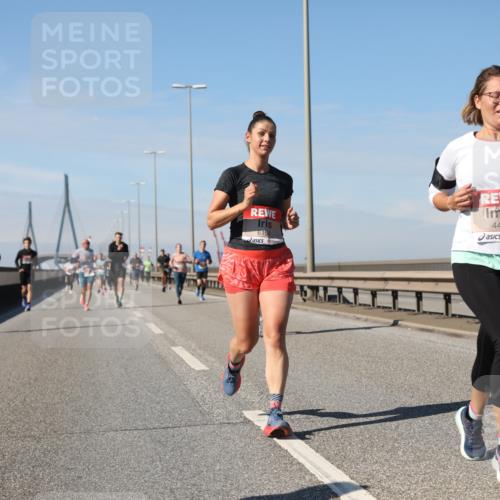 03.10.2025 - Köhlbrandbrückenlauf Yannick Fuchs http://msf.ph/oto/9188955 03.10.2025 11:48:23 Position 3 615, 4496 meine-sportfotos.de