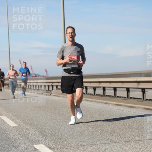 03.10.2025 - Köhlbrandbrückenlauf Yannick Fuchs http://msf.ph/oto/9188963 03.10.2025 11:48:24 Position 3 4550 meine-sportfotos.de