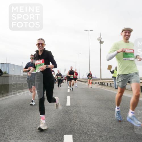 03.10.2025 - Köhlbrandbrückenlauf Matties Gatica Varas http://msf.ph/oto/9188988 03.10.2025 15:56:22 Position 3 7464 meine-sportfotos.de