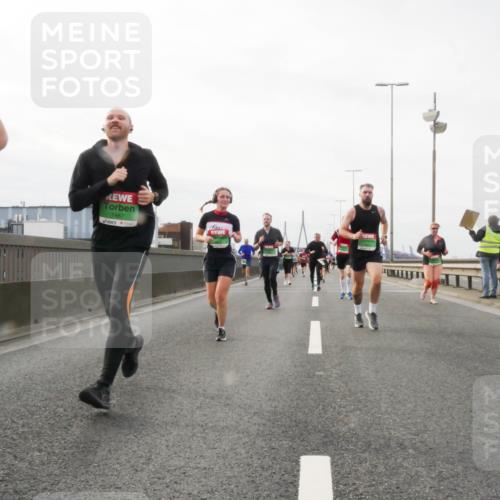 03.10.2025 - Köhlbrandbrückenlauf Matties Gatica Varas http://msf.ph/oto/9188996 03.10.2025 15:56:24 Position 3 7467 meine-sportfotos.de
