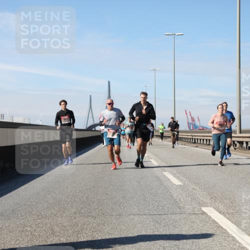 03.10.2025 - Köhlbrandbrückenlauf Yannick Fuchs http://msf.ph/oto/9189004 03.10.2025 11:48:27 Position 3  meine-sportfotos.de