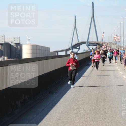 03.10.2025 - Köhlbrandbrückenlauf Yannick Fuchs http://msf.ph/oto/9189006 03.10.2025 12:08:27 Position 3  meine-sportfotos.de