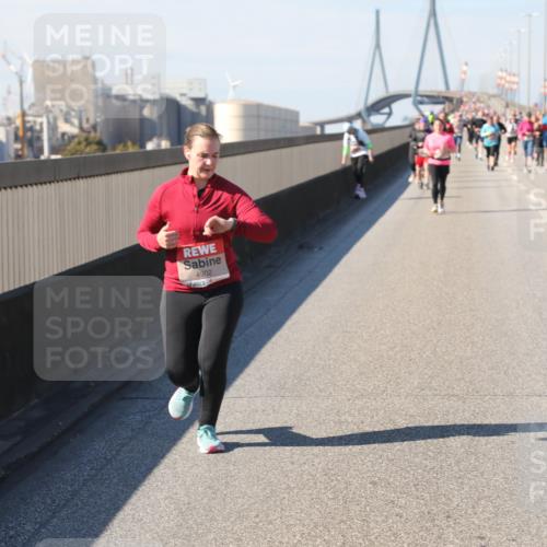 03.10.2025 - Köhlbrandbrückenlauf Yannick Fuchs http://msf.ph/oto/9189046 03.10.2025 12:08:32 Position 3 4902 meine-sportfotos.de