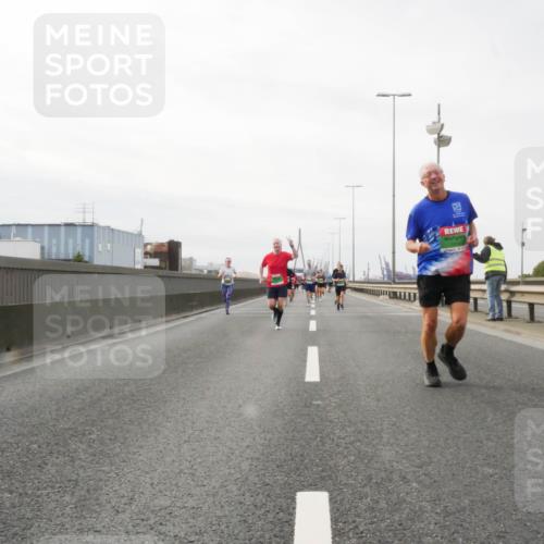 03.10.2025 - Köhlbrandbrückenlauf Matties Gatica Varas http://msf.ph/oto/9189057 03.10.2025 15:56:38 Position 3  meine-sportfotos.de