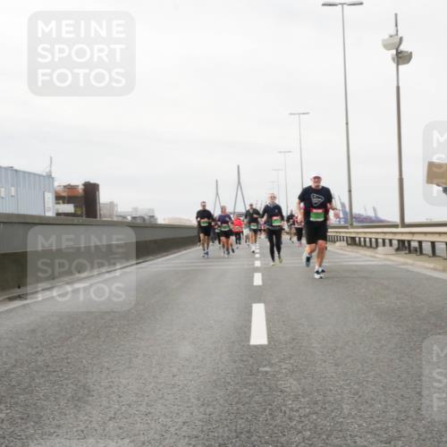 03.10.2025 - Köhlbrandbrückenlauf Matties Gatica Varas http://msf.ph/oto/9189106 03.10.2025 15:56:49 Position 3  meine-sportfotos.de