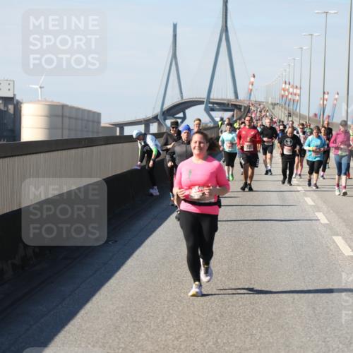 03.10.2025 - Köhlbrandbrückenlauf Yannick Fuchs http://msf.ph/oto/9189120 03.10.2025 12:08:38 Position 3 3, 49 meine-sportfotos.de