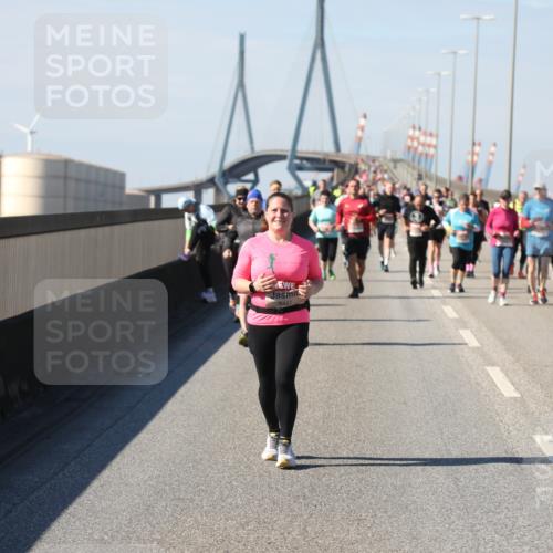 03.10.2025 - Köhlbrandbrückenlauf Yannick Fuchs http://msf.ph/oto/9189126 03.10.2025 12:08:38 Position 3 6141 meine-sportfotos.de