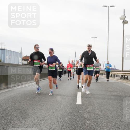 03.10.2025 - Köhlbrandbrückenlauf Matties Gatica Varas http://msf.ph/oto/9189128 03.10.2025 15:56:55 Position 3  meine-sportfotos.de