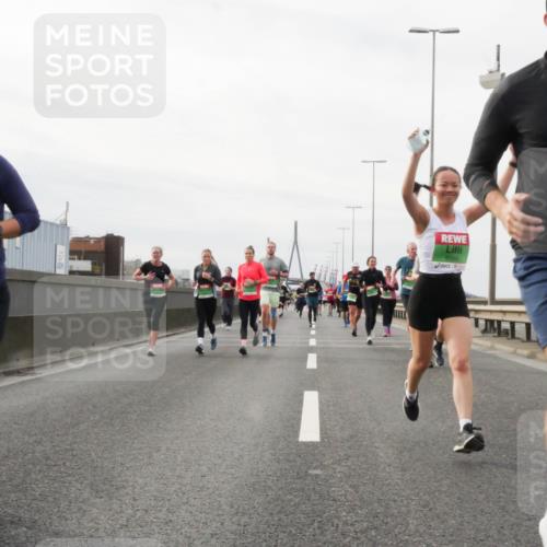03.10.2025 - Köhlbrandbrückenlauf Matties Gatica Varas http://msf.ph/oto/9189137 03.10.2025 15:56:56 Position 3 7482, 8168 meine-sportfotos.de