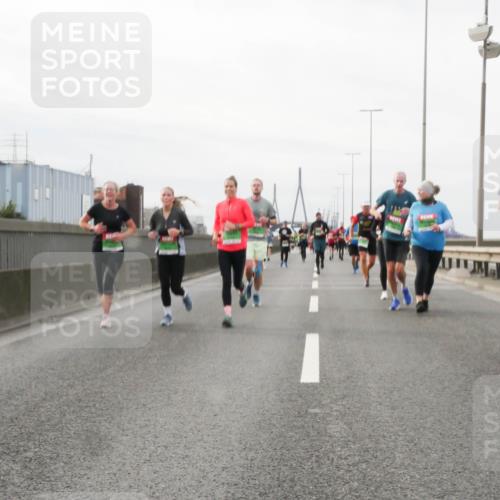 03.10.2025 - Köhlbrandbrückenlauf Matties Gatica Varas http://msf.ph/oto/9189144 03.10.2025 15:56:58 Position 3  meine-sportfotos.de
