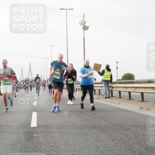 03.10.2025 - Köhlbrandbrückenlauf Matties Gatica Varas http://msf.ph/oto/9189145 03.10.2025 15:56:59 Position 3 8766 meine-sportfotos.de