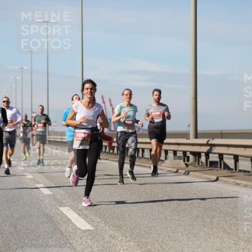 03.10.2025 - Köhlbrandbrückenlauf Yannick Fuchs http://msf.ph/oto/9189152 03.10.2025 11:48:38 Position 3  meine-sportfotos.de