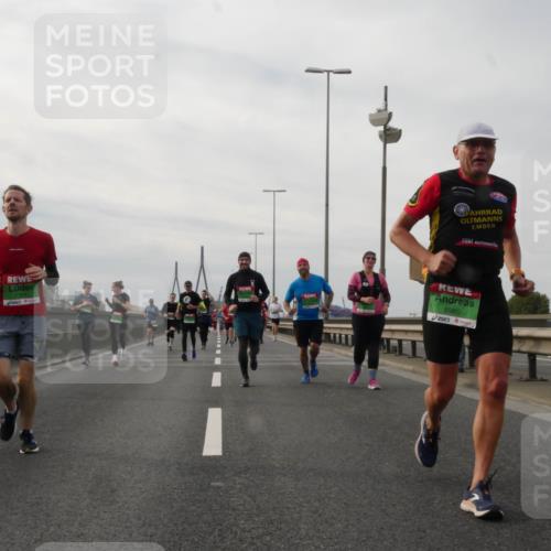 03.10.2025 - Köhlbrandbrückenlauf Matties Gatica Varas http://msf.ph/oto/9189160 03.10.2025 15:57:02 Position 3 7761, 8960 meine-sportfotos.de