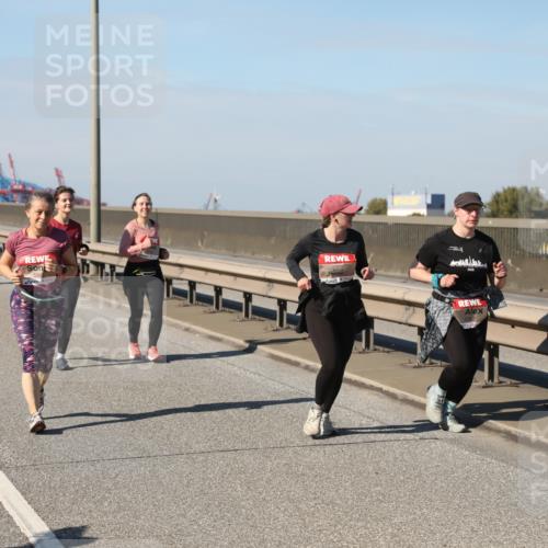 03.10.2025 - Köhlbrandbrückenlauf Yannick Fuchs http://msf.ph/oto/9189163 03.10.2025 12:08:40 Position 3  meine-sportfotos.de