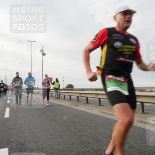 03.10.2025 - Köhlbrandbrückenlauf Matties Gatica Varas http://msf.ph/oto/9189164 03.10.2025 15:57:03 Position 3  meine-sportfotos.de