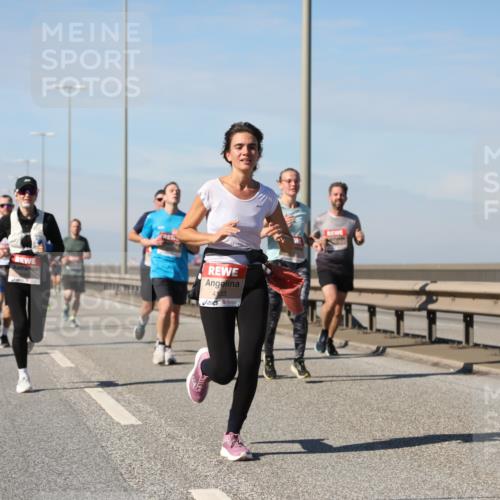 03.10.2025 - Köhlbrandbrückenlauf Yannick Fuchs http://msf.ph/oto/9189168 03.10.2025 11:48:40 Position 3 4133 meine-sportfotos.de