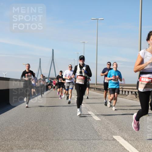 03.10.2025 - Köhlbrandbrückenlauf Yannick Fuchs http://msf.ph/oto/9189175 03.10.2025 11:48:40 Position 3 4151 meine-sportfotos.de
