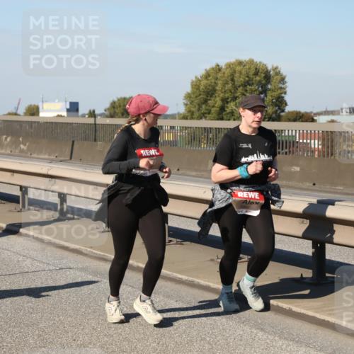 03.10.2025 - Köhlbrandbrückenlauf Yannick Fuchs http://msf.ph/oto/9189179 03.10.2025 12:08:42 Position 3 5515, 5362 meine-sportfotos.de