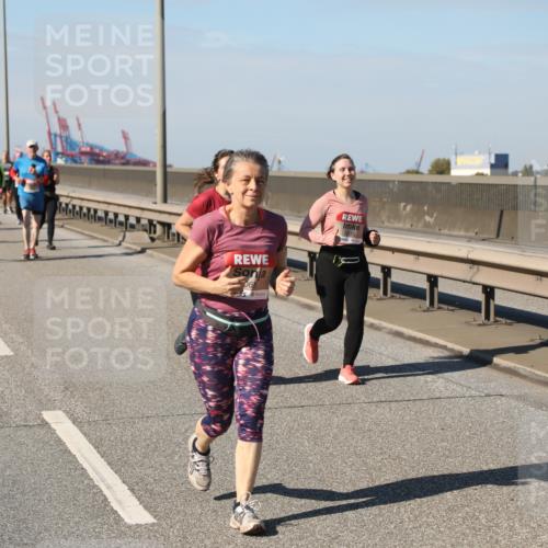 03.10.2025 - Köhlbrandbrückenlauf Yannick Fuchs http://msf.ph/oto/9189187 03.10.2025 12:08:42 Position 3 065 meine-sportfotos.de
