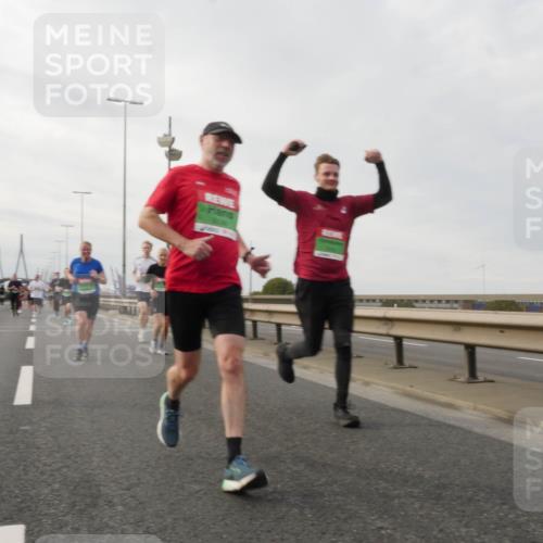 03.10.2025 - Köhlbrandbrückenlauf Matties Gatica Varas http://msf.ph/oto/9189199 03.10.2025 15:57:11 Position 3  meine-sportfotos.de