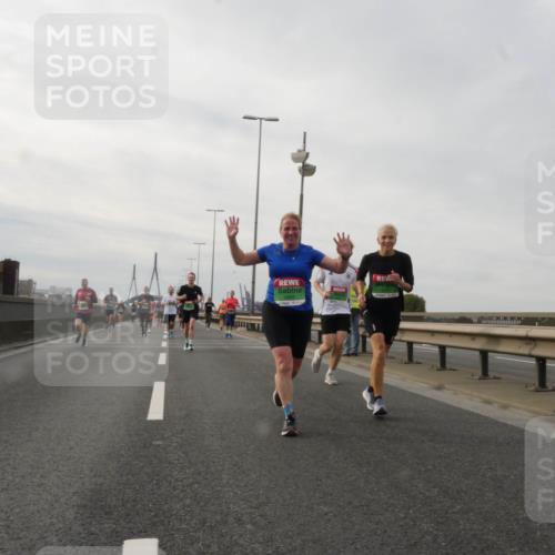 03.10.2025 - Köhlbrandbrückenlauf Matties Gatica Varas http://msf.ph/oto/9189205 03.10.2025 15:57:13 Position 3  meine-sportfotos.de