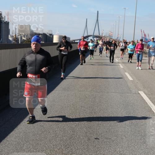 03.10.2025 - Köhlbrandbrückenlauf Yannick Fuchs http://msf.ph/oto/9189208 03.10.2025 12:08:45 Position 3 6146 meine-sportfotos.de