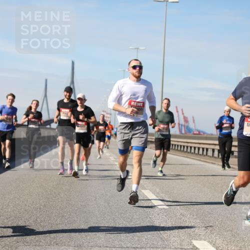 03.10.2025 - Köhlbrandbrückenlauf Yannick Fuchs http://msf.ph/oto/9189210 03.10.2025 11:48:43 Position 3 6356 meine-sportfotos.de
